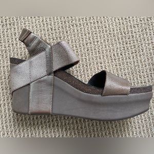Bushnell Sandal. OTBT’s Most Iconic Platform Wedge in Bronze